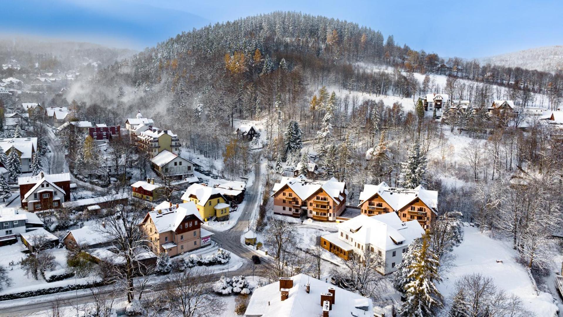 Komfortowy Apartament Lotos Z Sauna, Klimatyzacja I Widokiem Na Sniezke Karpacz Esterno foto